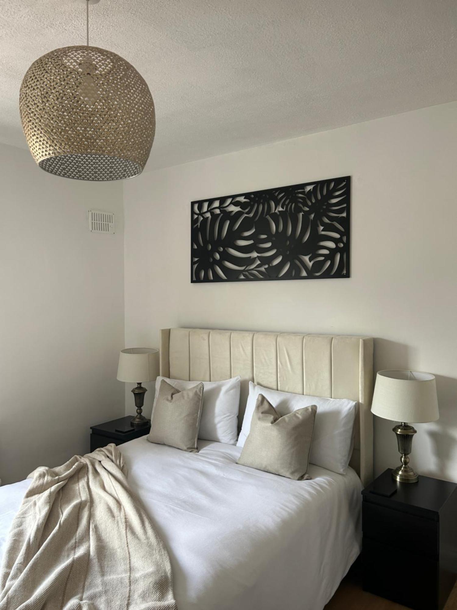 No6 Overnight Stays Free Onsite Parking Hindlip Exteriör bild