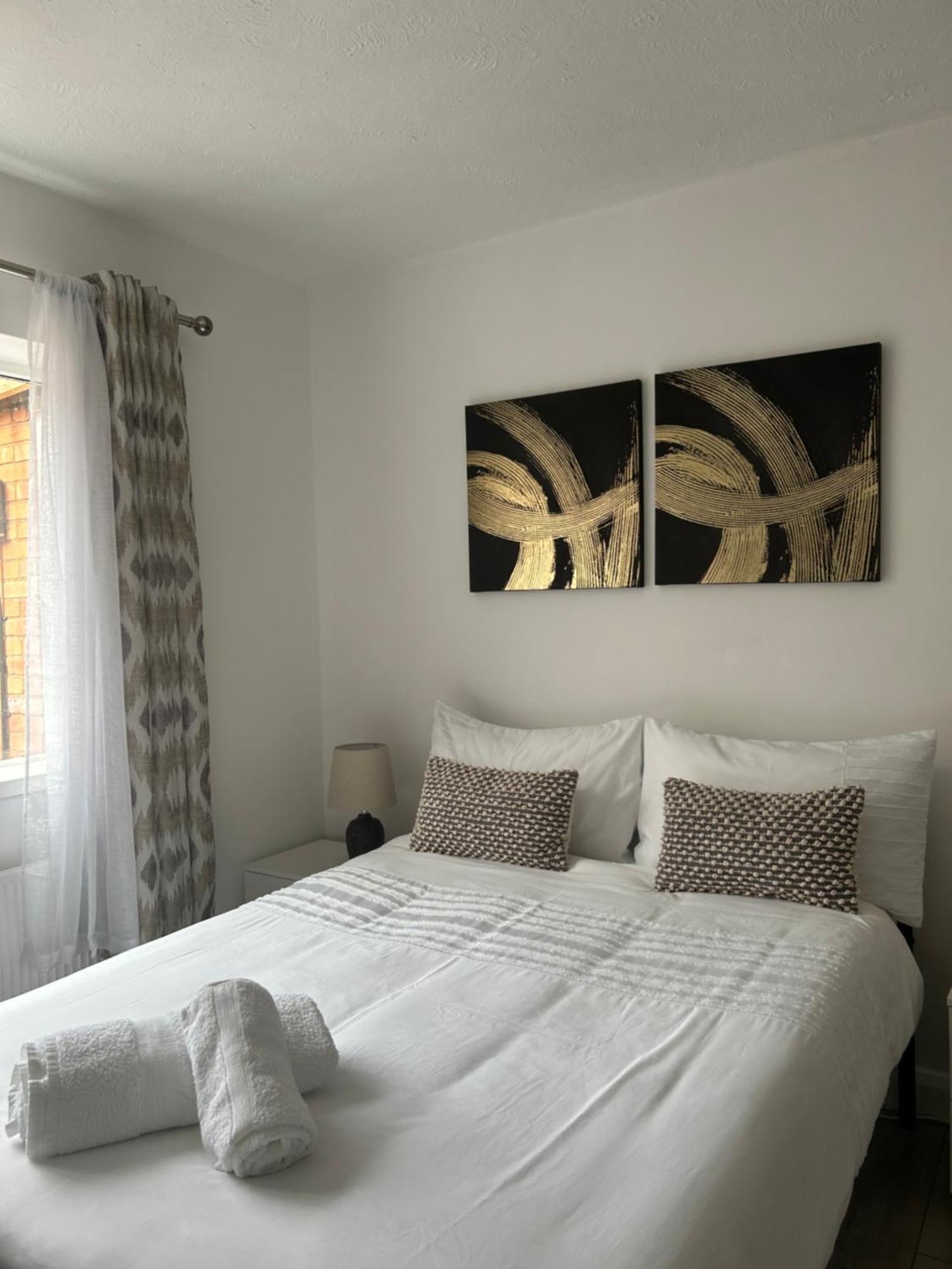 No6 Overnight Stays Free Onsite Parking Hindlip Exteriör bild